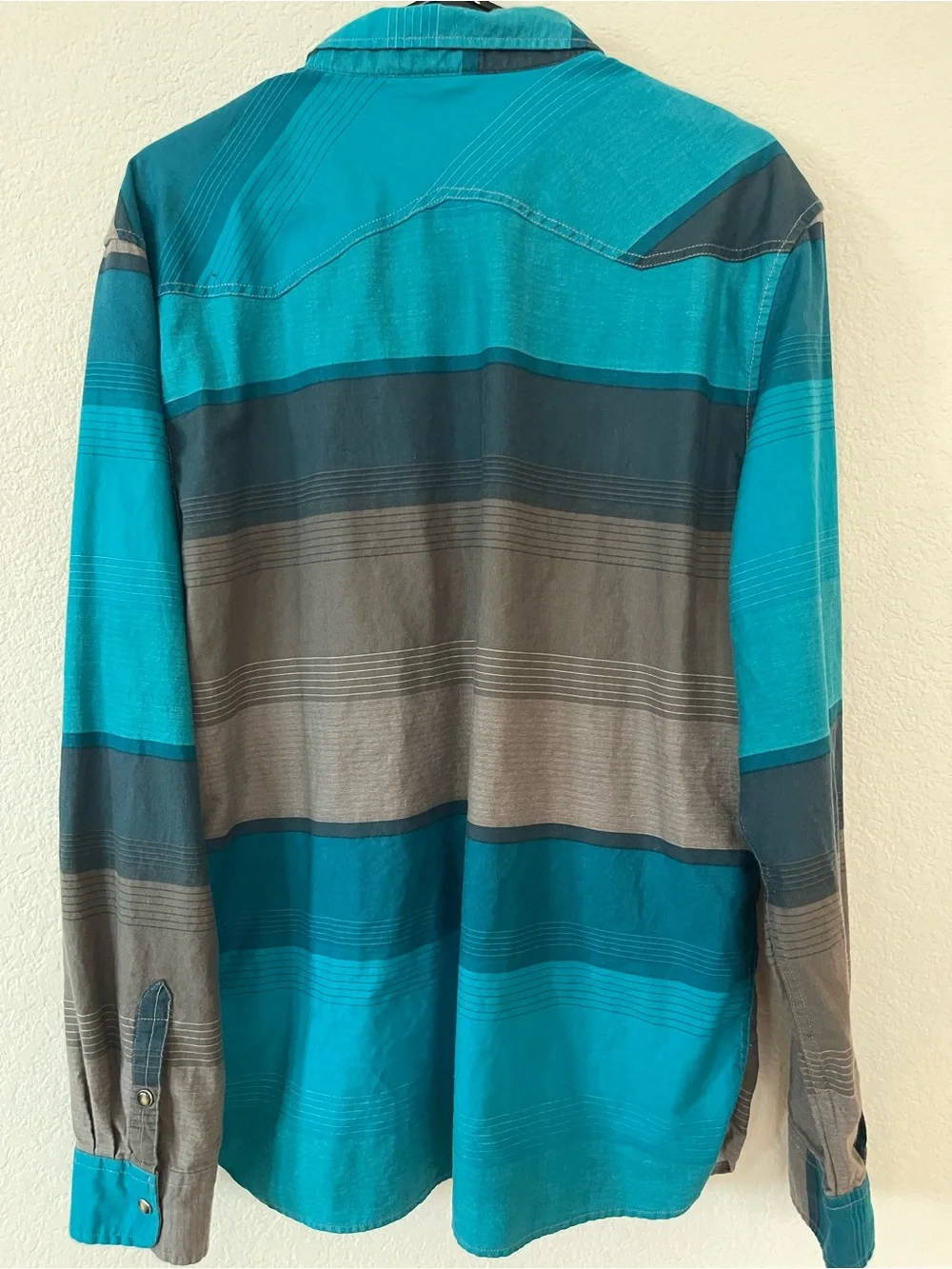 Levi's Men's Teal and Gray Striped Button-Down Shirt